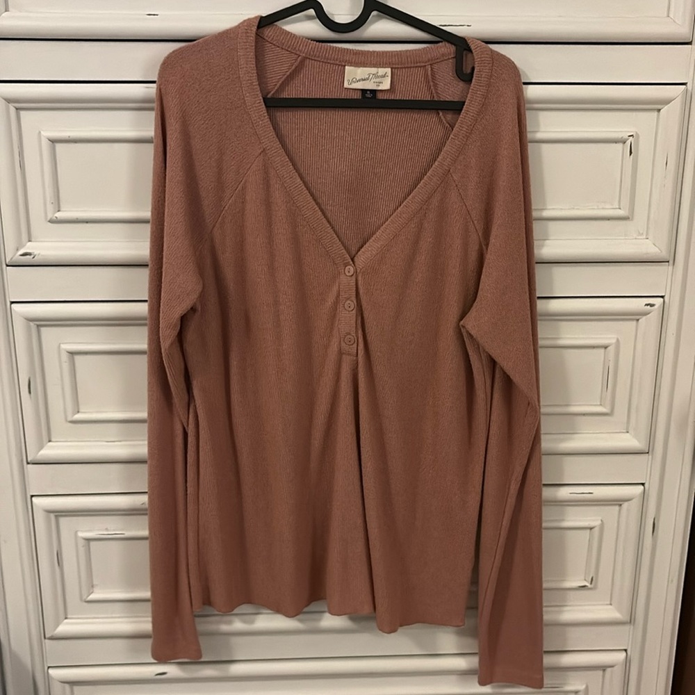 Light pink sweater